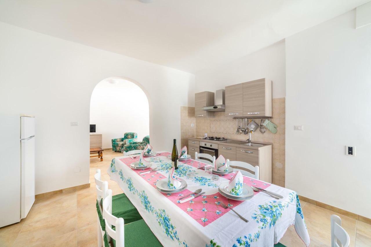 פורטו צ'זראו Villa Melograno מראה חיצוני תמונה